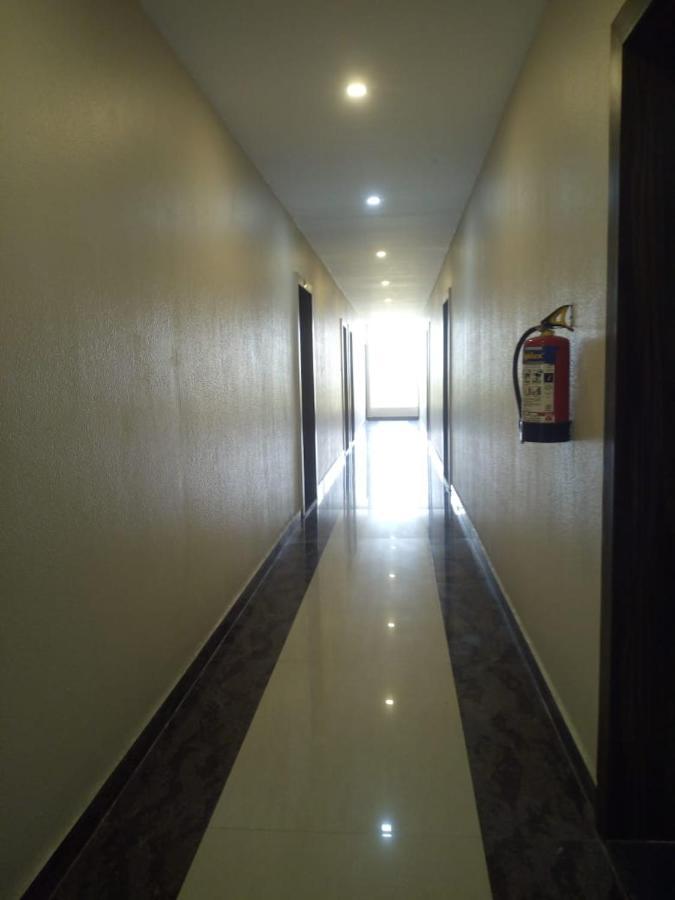 Mnr Resort Piparia Exterior photo