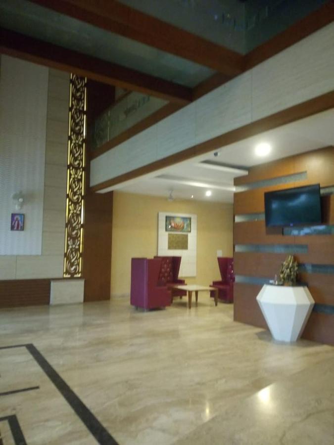 Mnr Resort Piparia Exterior photo